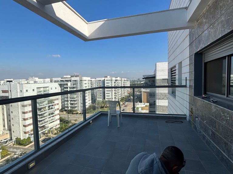 WhatsApp Image 2025-12-24 at 16.43.59 (1)